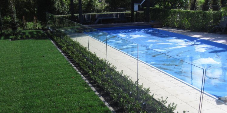 Glass Fencing and Balustrades ACT - Fencing Contractors - Garran