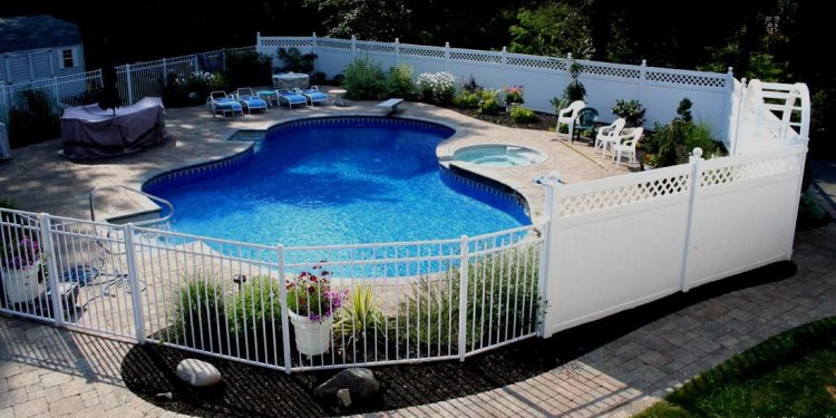 How Much Does a Pool Fence Cost ? | Home Fence Solutions